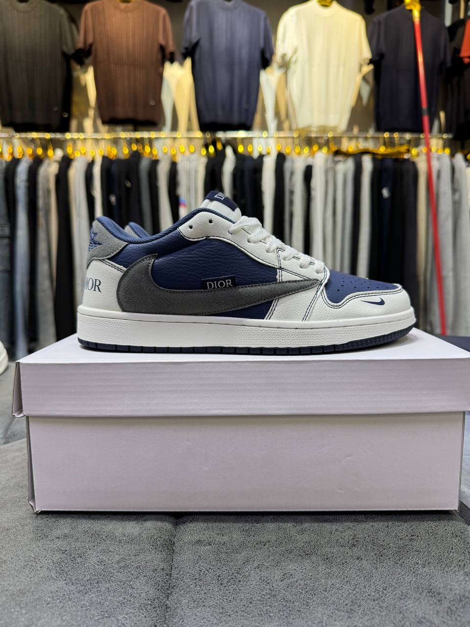 Nike Jordan 1 Low 4